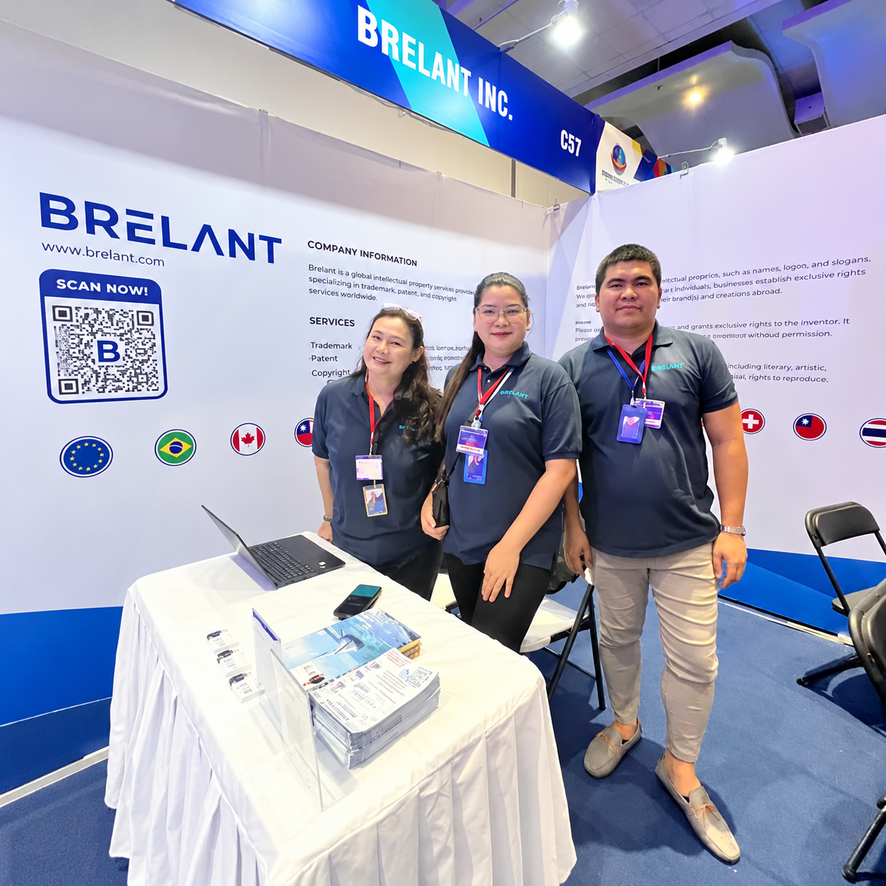 Brealant team members at the Brealant exhibition booth
