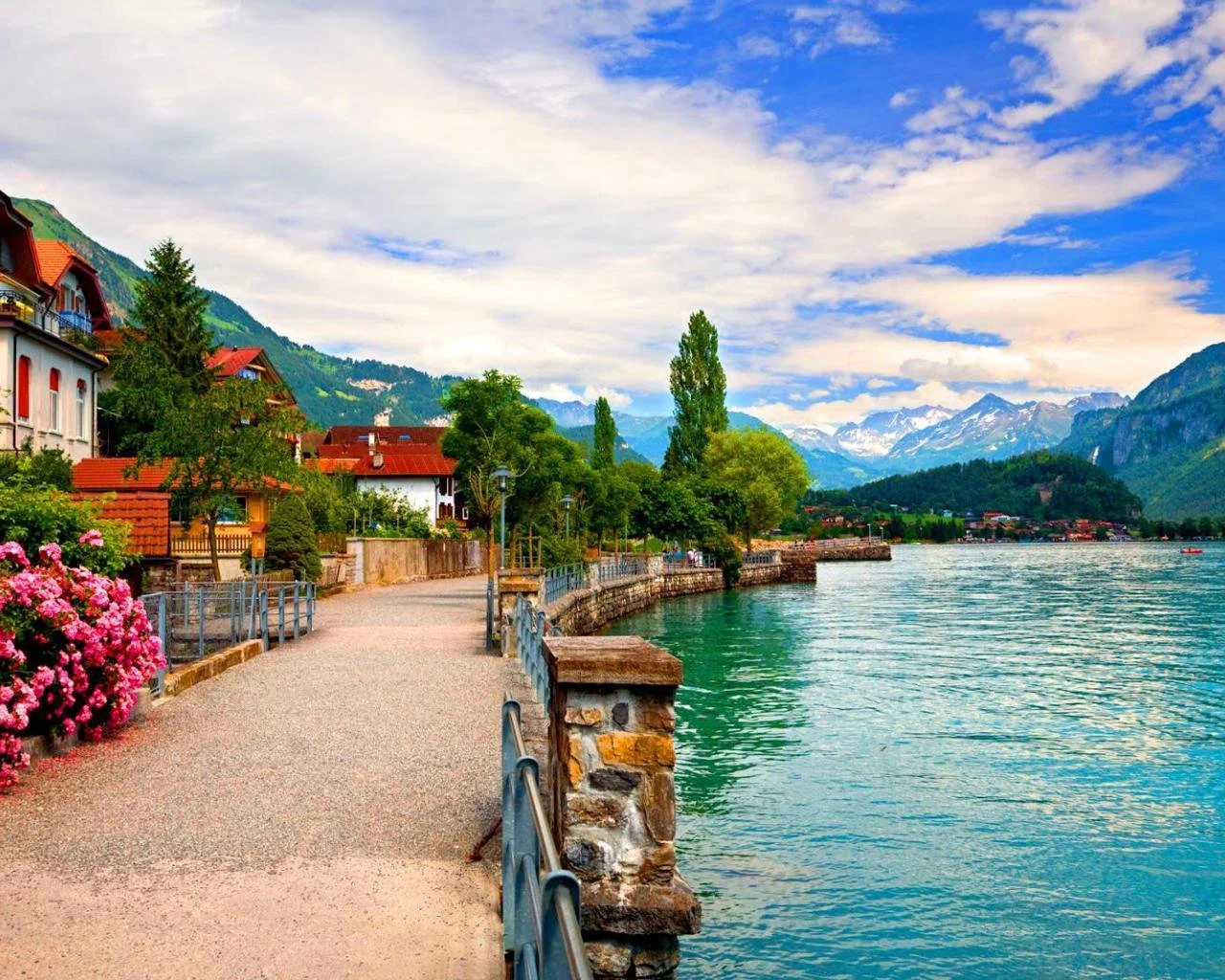Lakeside village with turquoise water in Switzerland – Trademark registration in Brazil